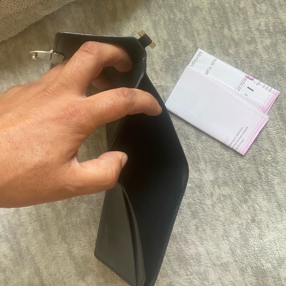 Louis Vuitton clutch - Picture 4 of 5